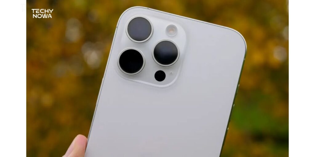 iPhone 17 Ultra?